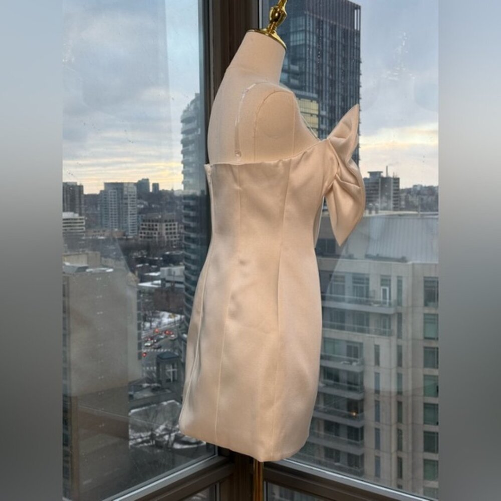 🆕 BRONX & BANCO 🧿 NWOT Evie White Strapless Bow Mini Dress, Sz M US 6 - Picture 6 of 15